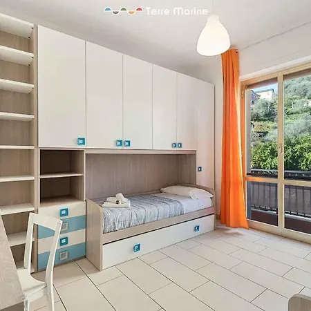 Valley House Apartman La Spezia